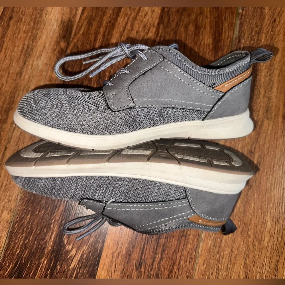 Sonoma Charcoal Lace-Up Sneakers size1 MED      (#55)